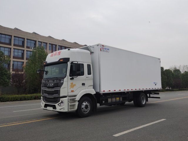 江淮格爾發(fā)A5X，6米8冷藏